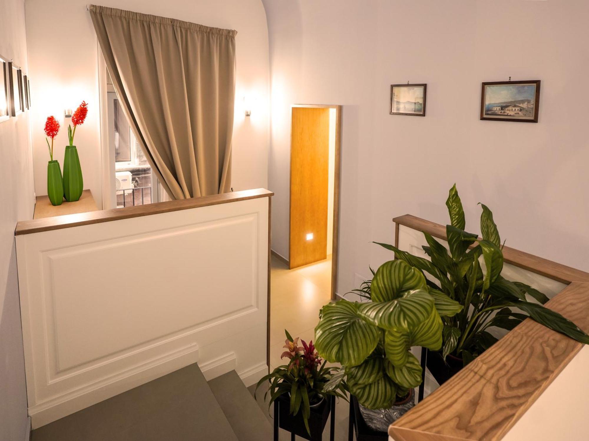 Relais Don Pedro De Toledo Hotel Naples Exterior photo