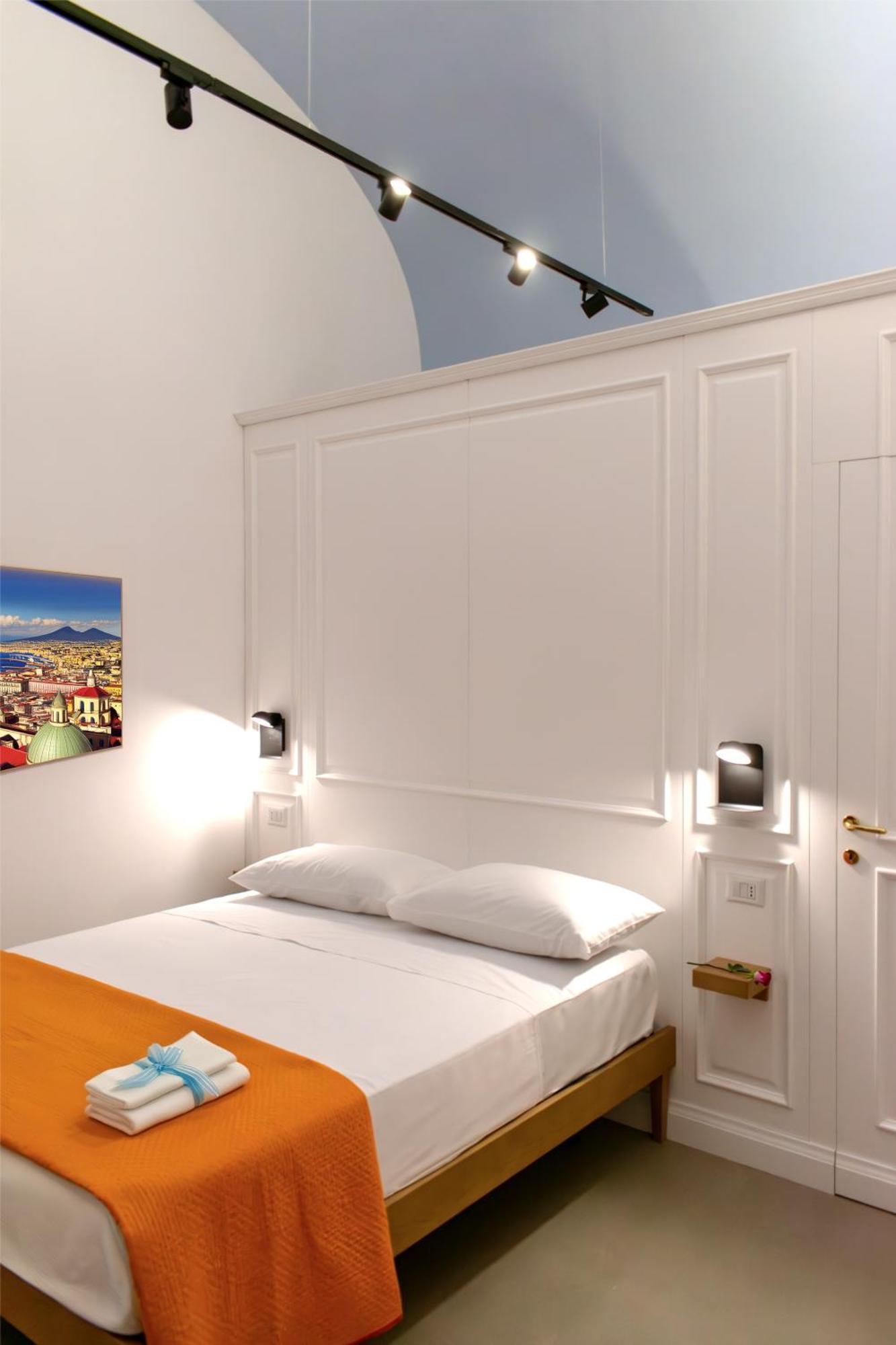 Relais Don Pedro De Toledo Hotel Naples Exterior photo